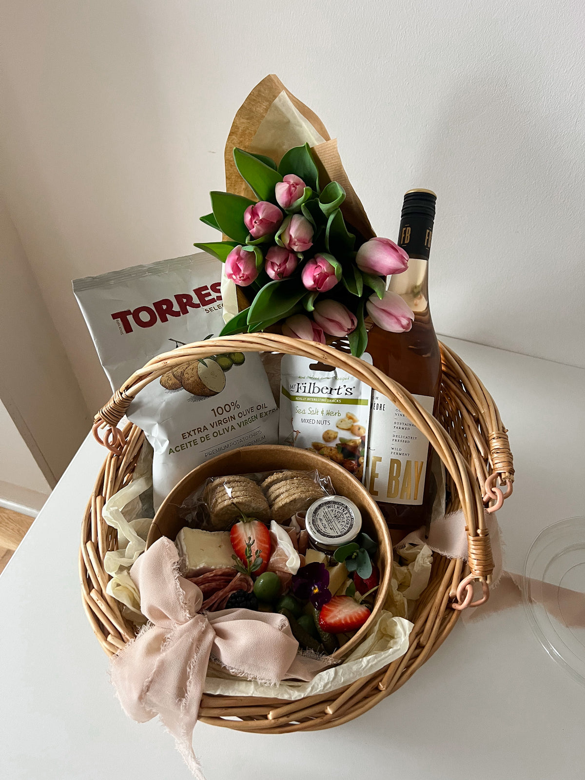 Mother&#39;s Day Large Hamper Basket